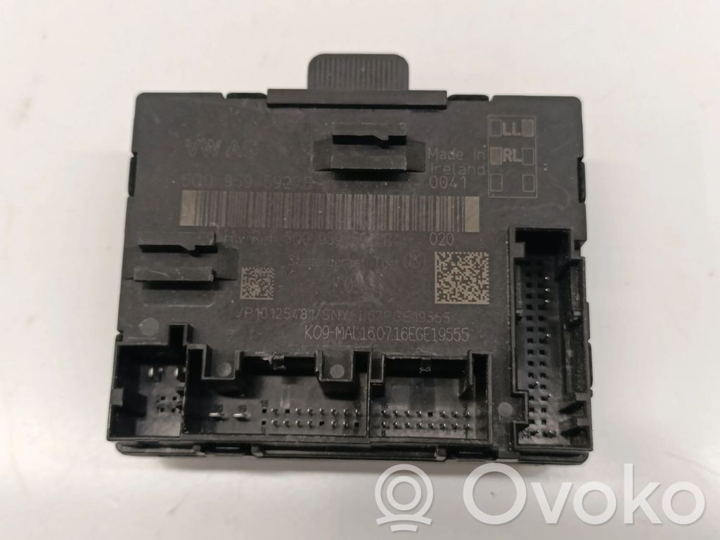 Volkswagen PASSAT B8 Durvju vadības bloks 