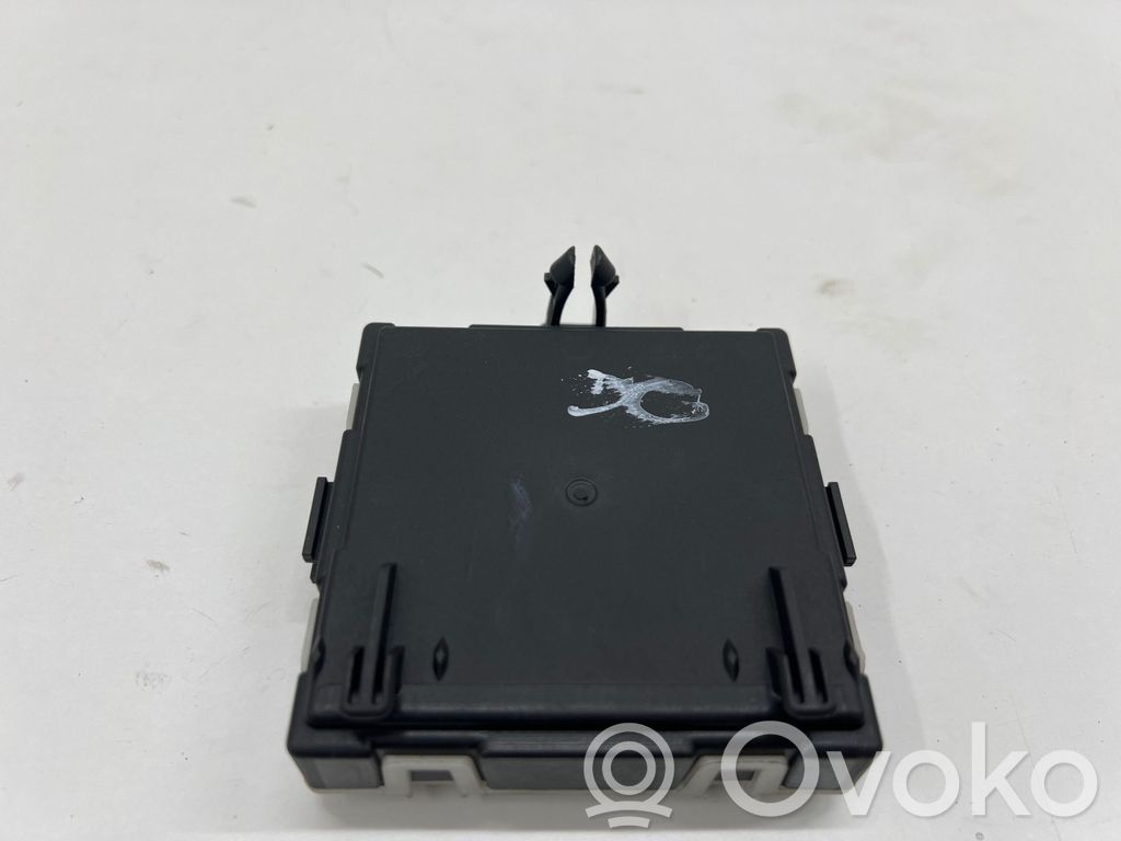 Mercedes-Benz C W205 Door control unit/module 