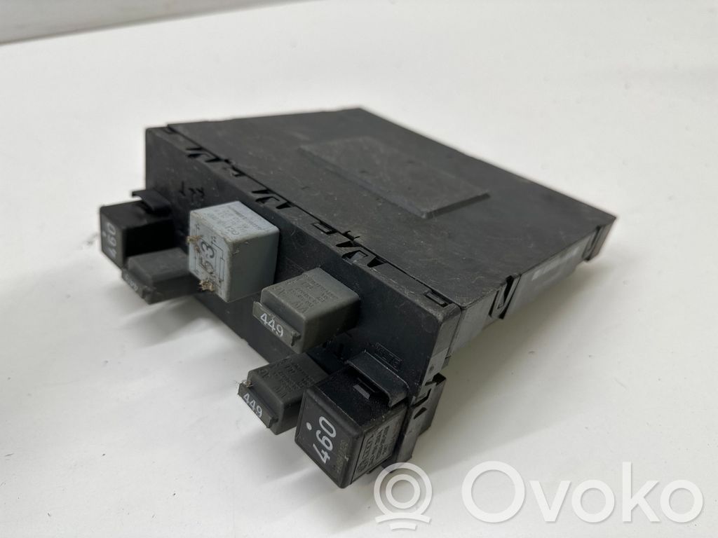 Volkswagen PASSAT CC Module confort 