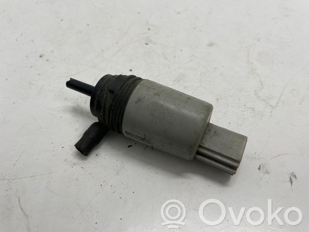 BMW 3 G20 G21 Windscreen/windshield washer pump 