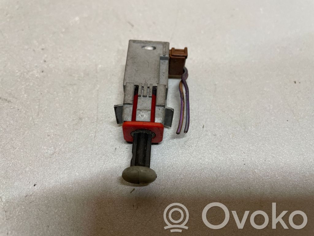 Opel Astra H Brake pedal sensor switch 