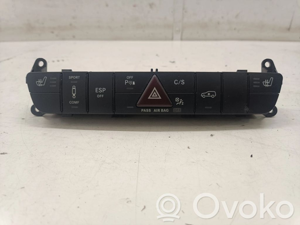 Mercedes-Benz R W251 Un conjunto de interruptores 