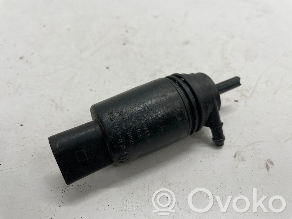 BMW 3 F30 F35 F31 Windscreen/windshield washer pump 