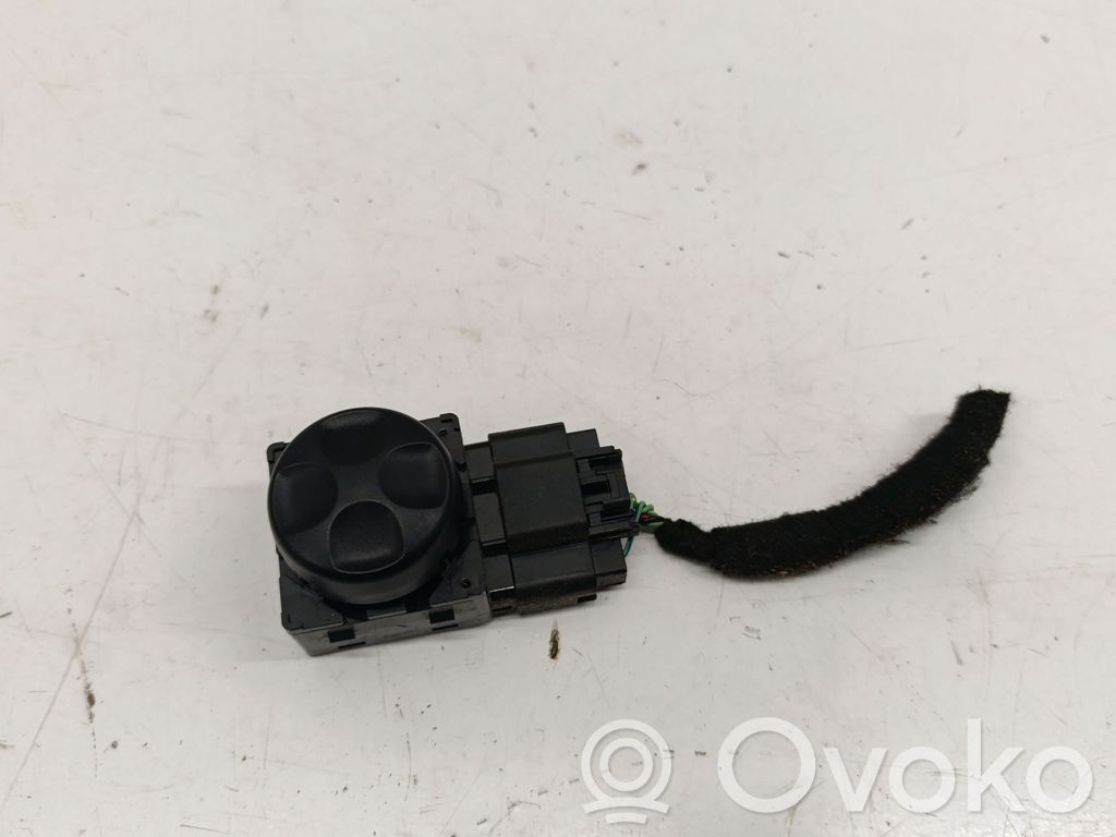 Seat control switch   56046232AA