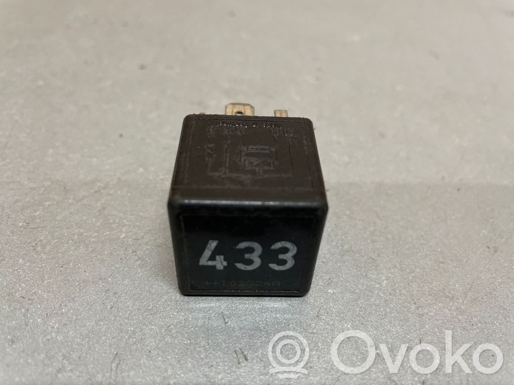 Volkswagen Golf V Other relay 
