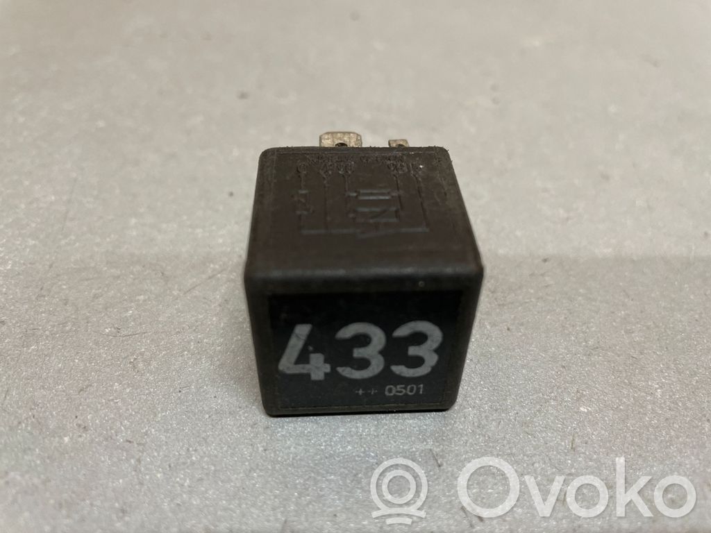 Volkswagen Golf V Other relay 