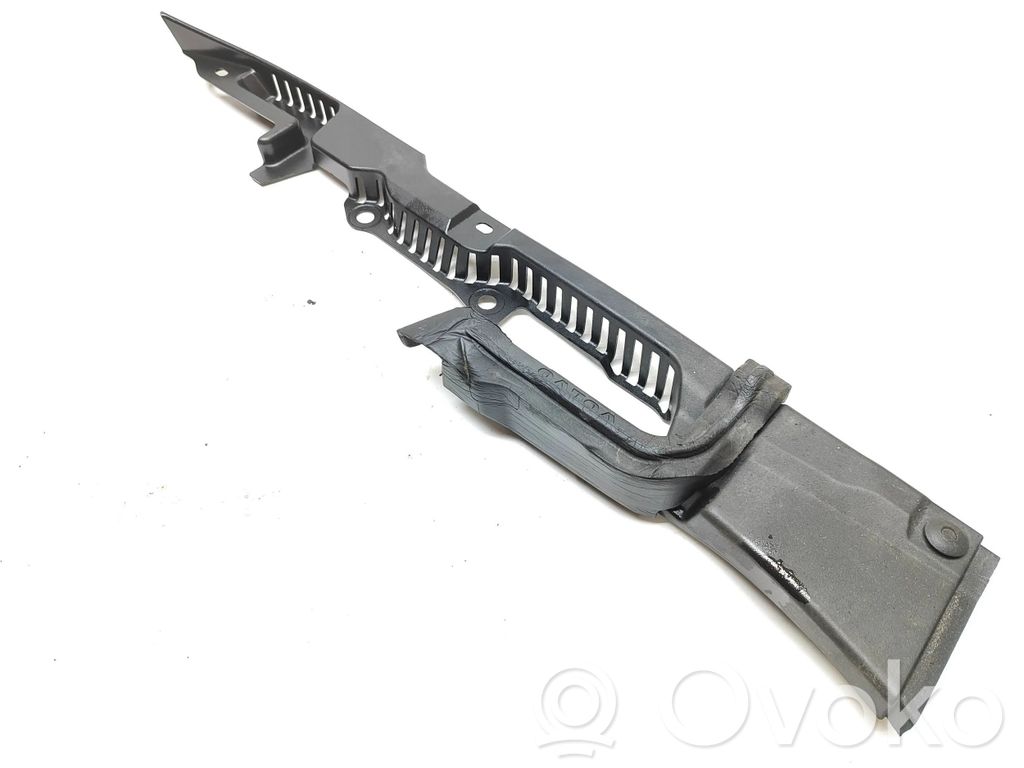 Volvo S90, V90 Ornament capăt aripă 