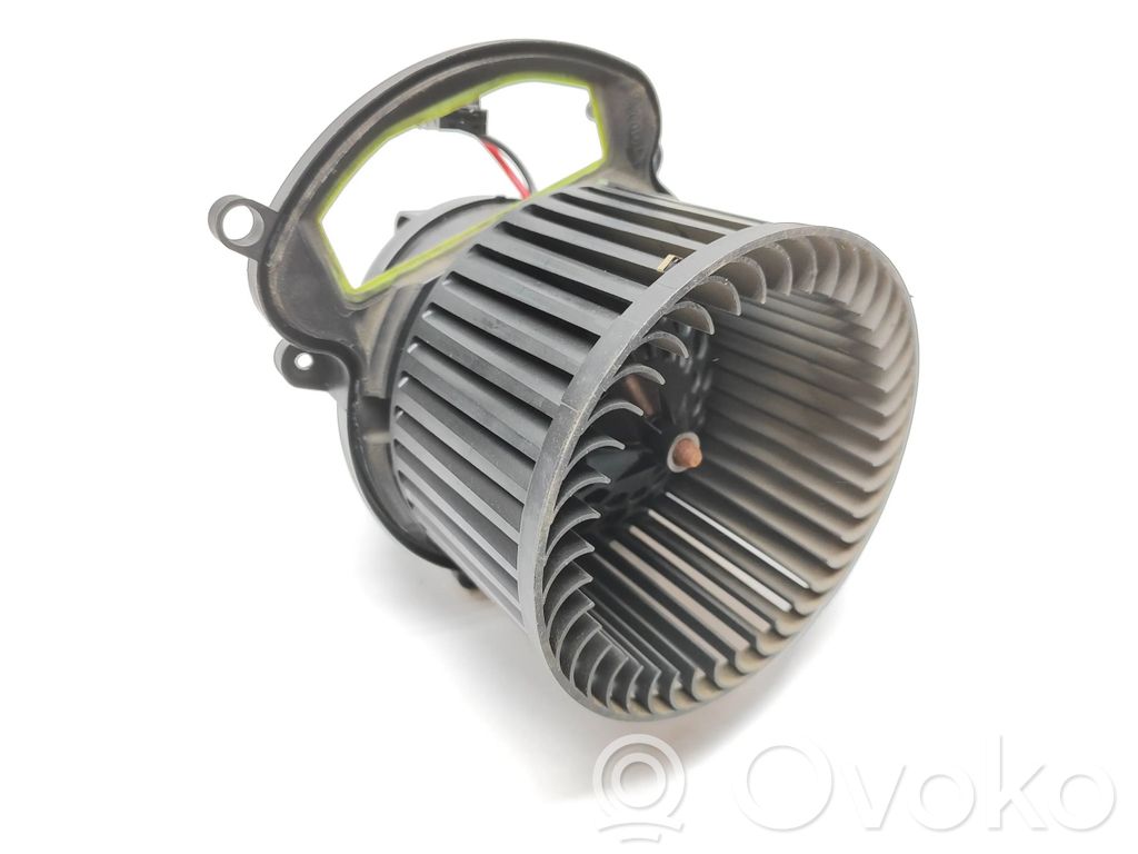 Renault Kadjar Mazā radiatora ventilators 