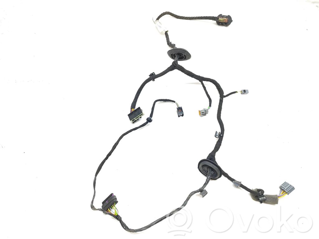 Volvo S90, V90 Cableado de puerta trasera 