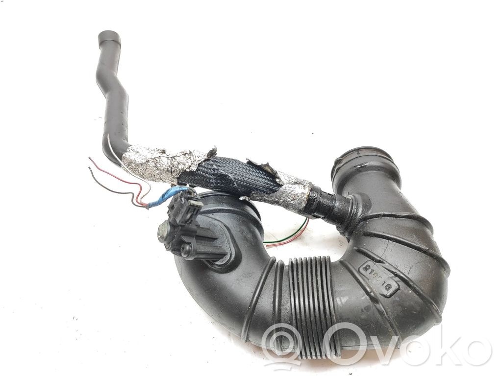Mercedes-Benz E W212 Turbo air intake inlet pipe/hose 