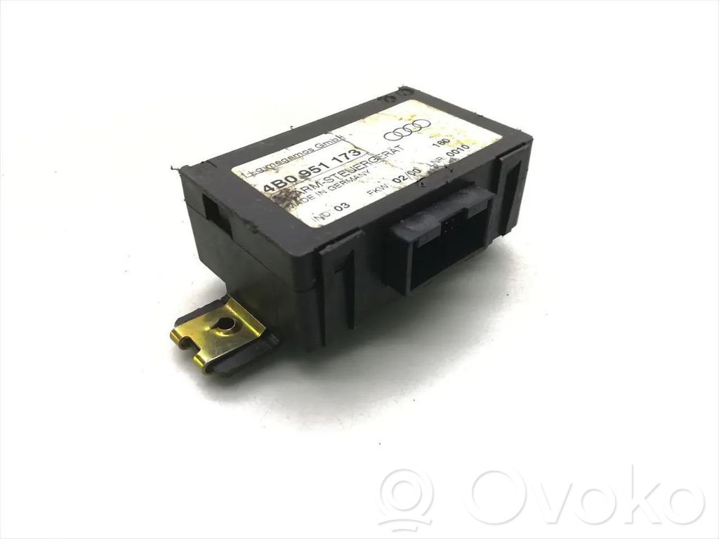Audi A4 S4 B5 8D Alarm control unit/module 