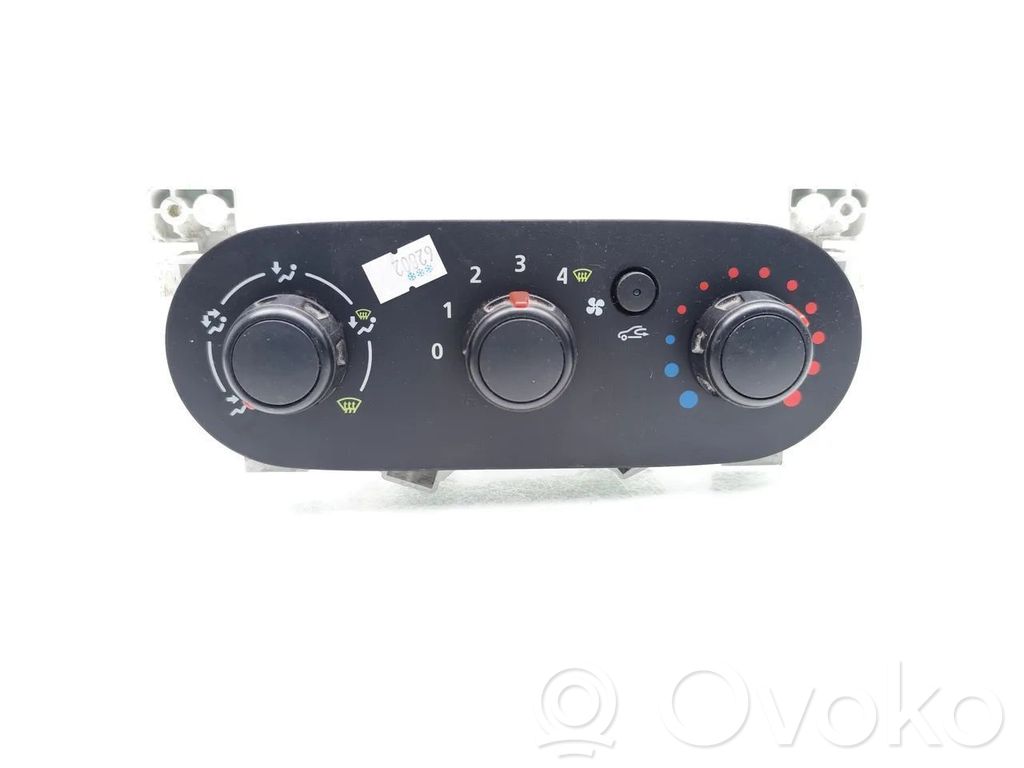 Opel Vivaro Climate control unit 
