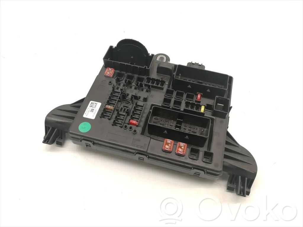 Opel Insignia A Fuse box set 