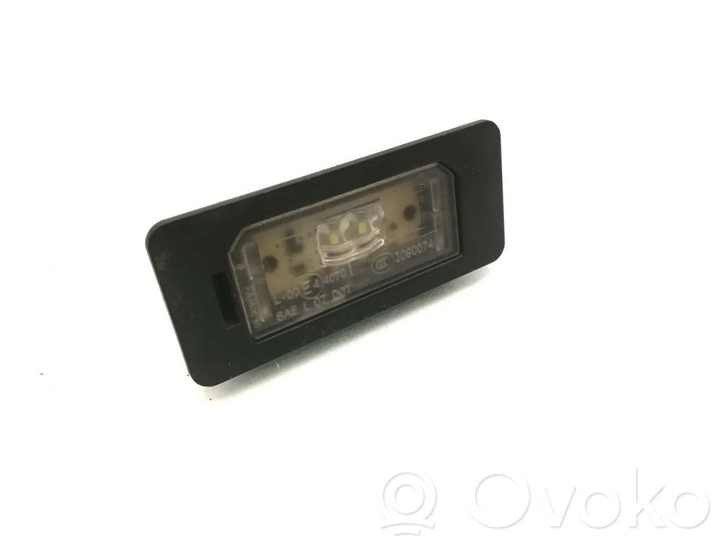 Luce targa   7193293