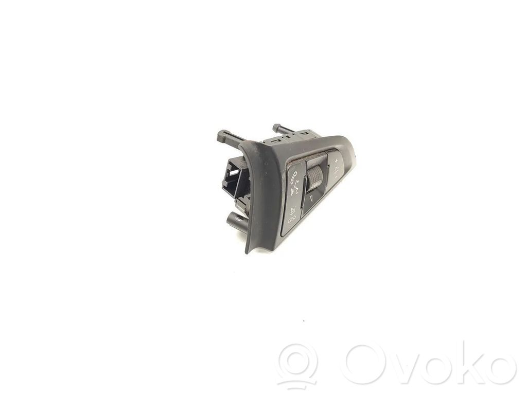 Opel Insignia A Pulsanti/interruttori sul volante 