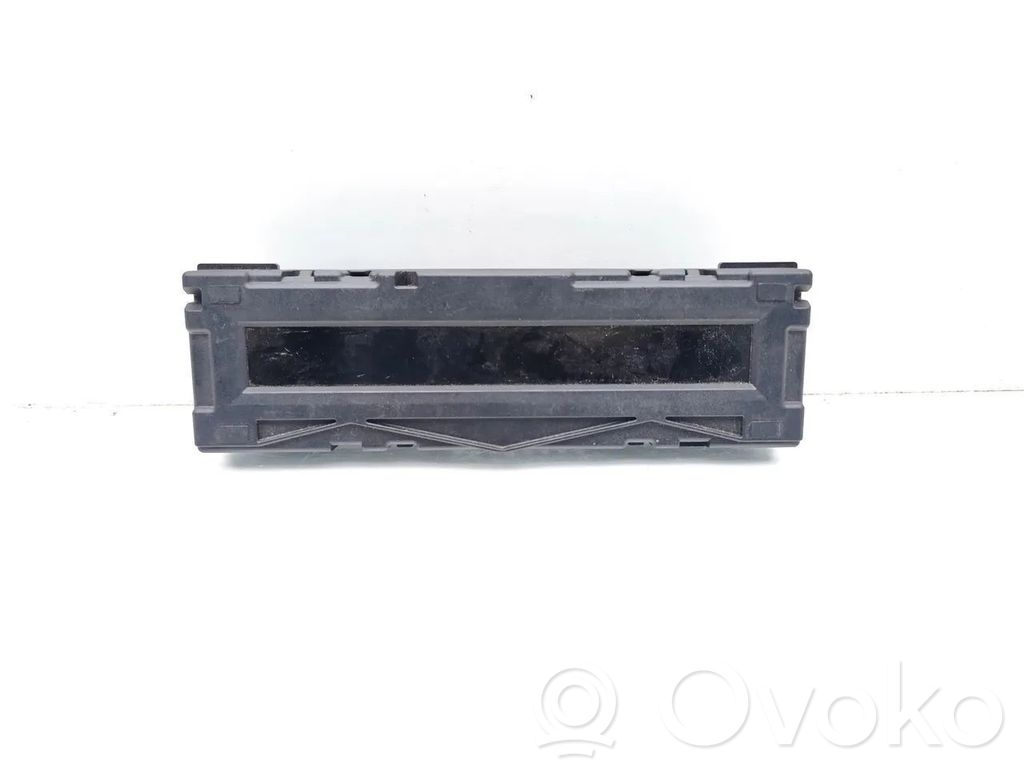 Opel Insignia A Monitori/näyttö/pieni näyttö 