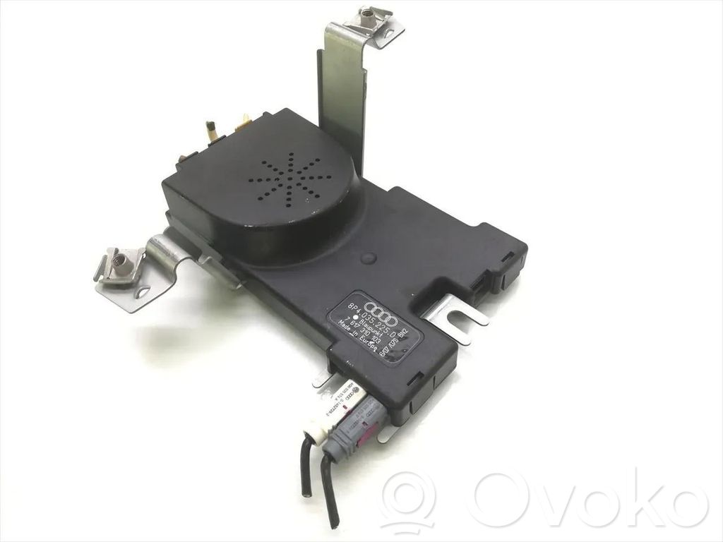 Audi A3 S3 8P Aerial antenna amplifier 