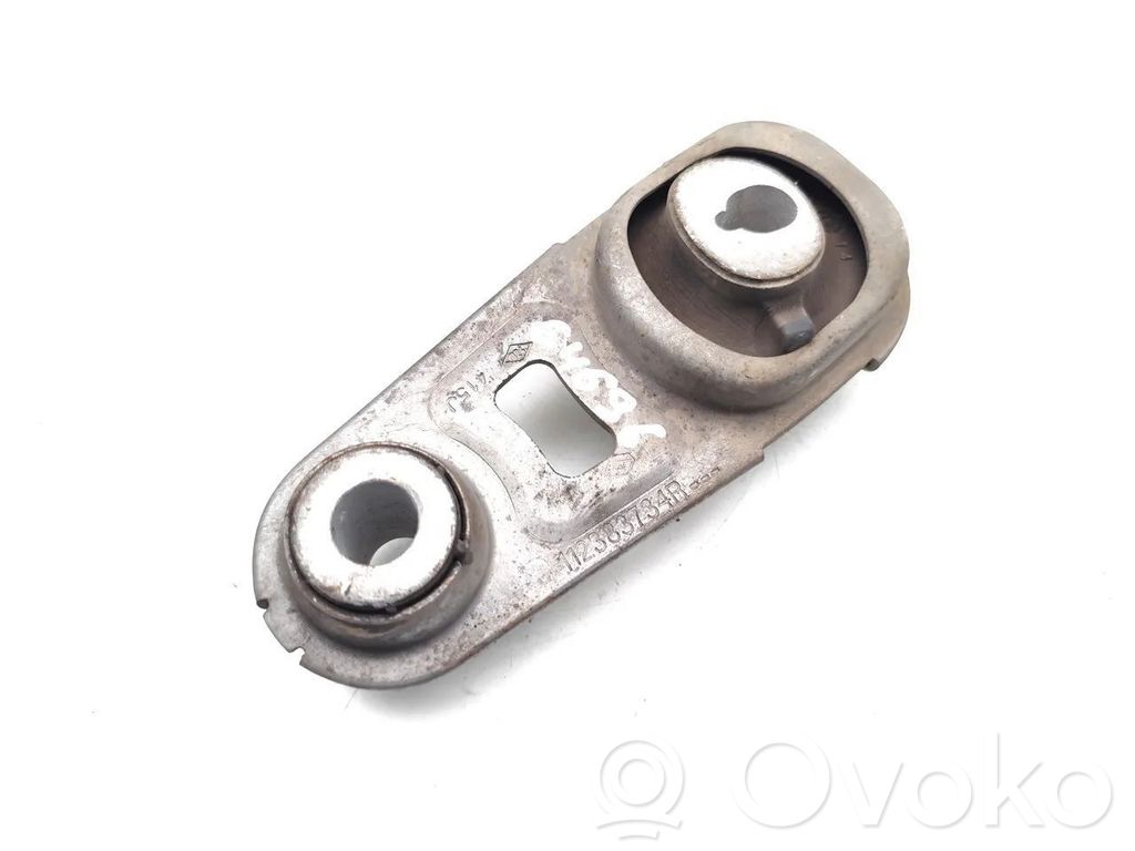 Nissan Qashqai Engine mount bracket 
