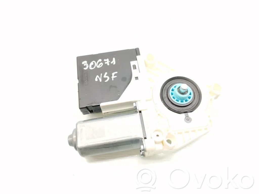 Seat Leon (1P) Motorino alzacristalli della portiera anteriore 