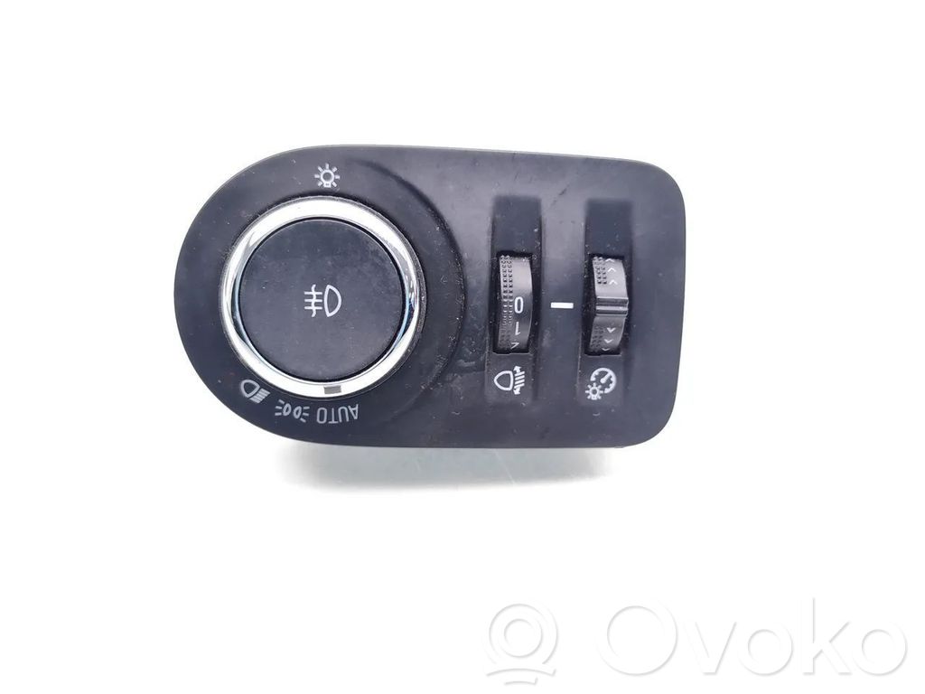 Opel Astra K Light switch 