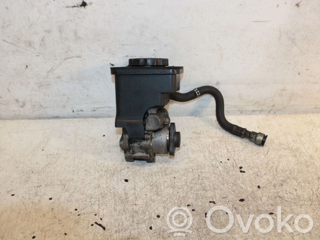 BMW 5 E39 Power steering pump 