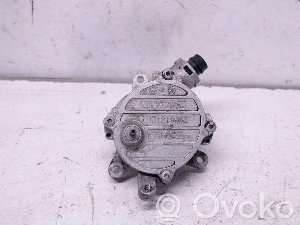 Volvo V50 Vacuum pump 