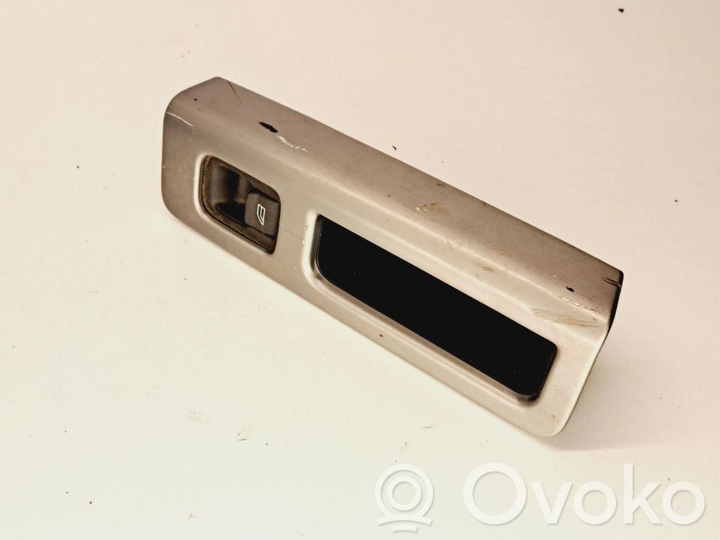 Volvo V50 Rear door handle trim 