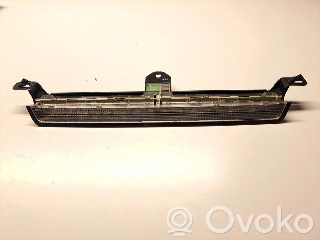 Volvo V70 Third/center stoplight 