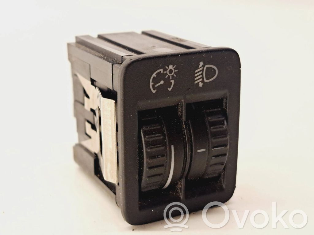 Volkswagen PASSAT B6 Headlight level height control switch 