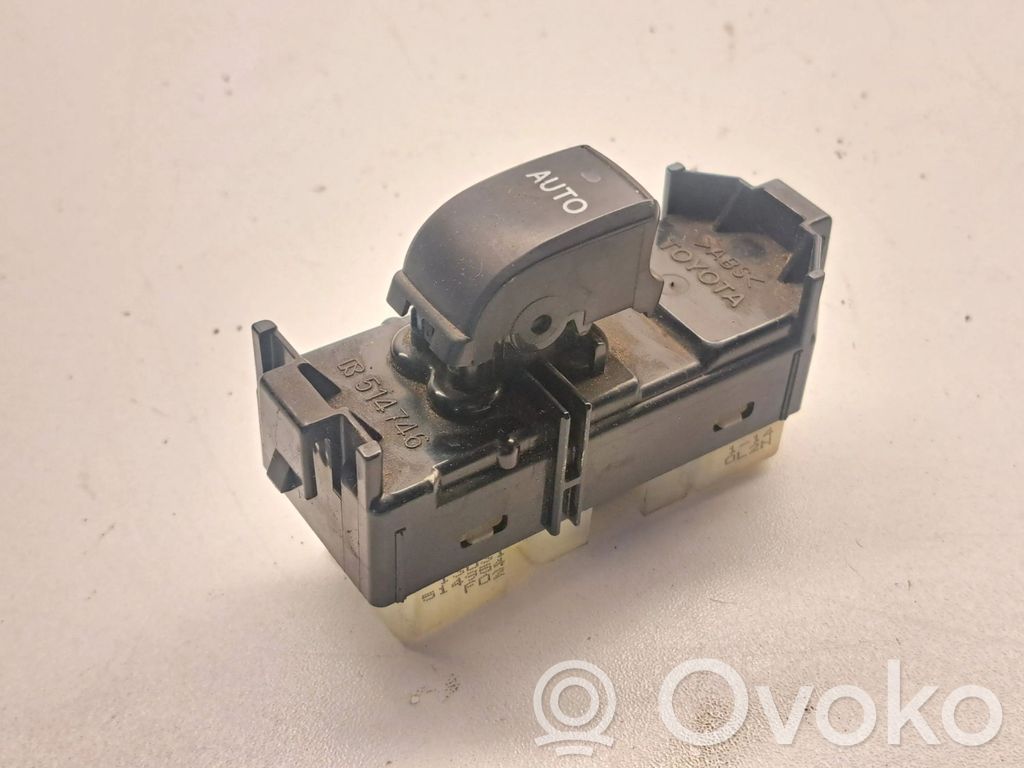 Toyota Corolla Verso E121 Electric window control switch 