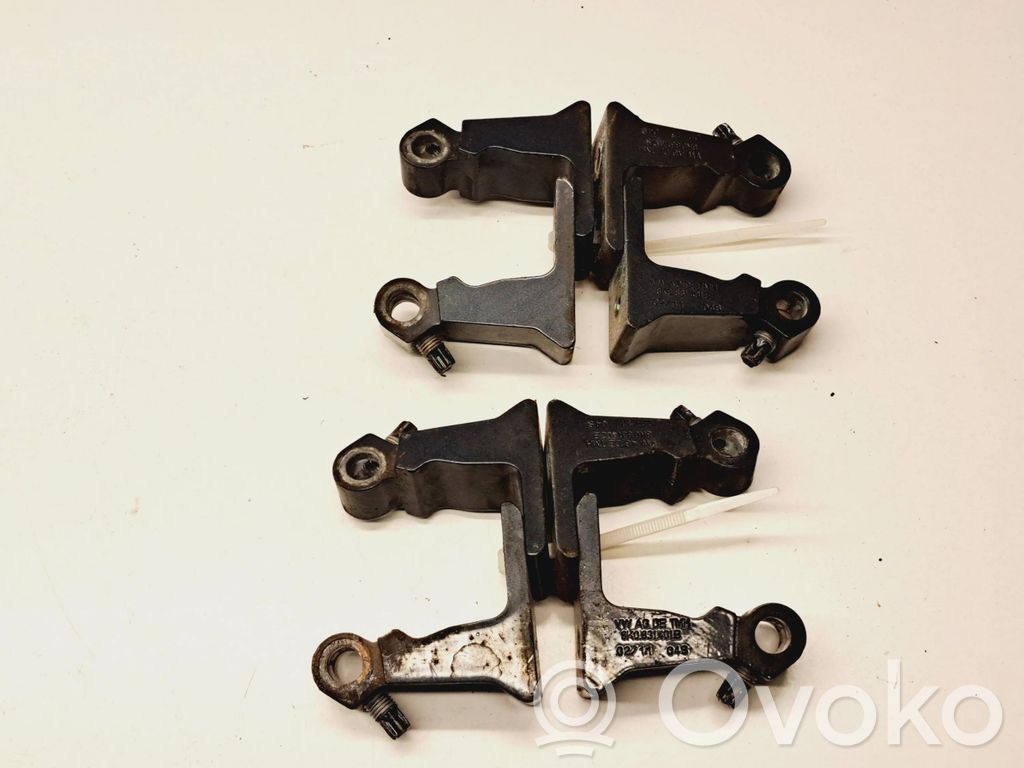 Audi A4 S4 B8 8K Zawiasy drzwi przednich 