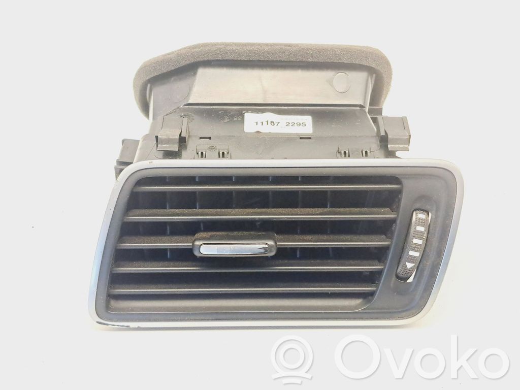 Volkswagen PASSAT B7 Dashboard side air vent grill/cover trim 