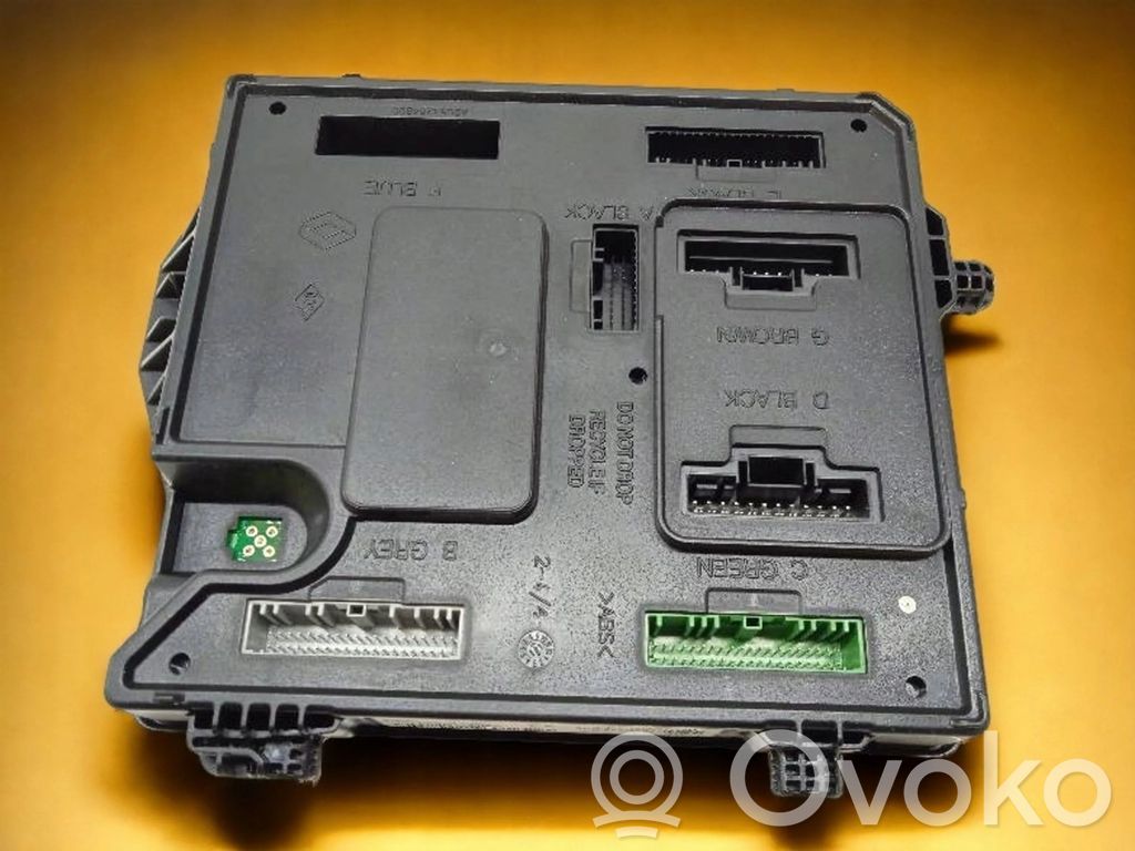 Renault Megane III Central body control module 