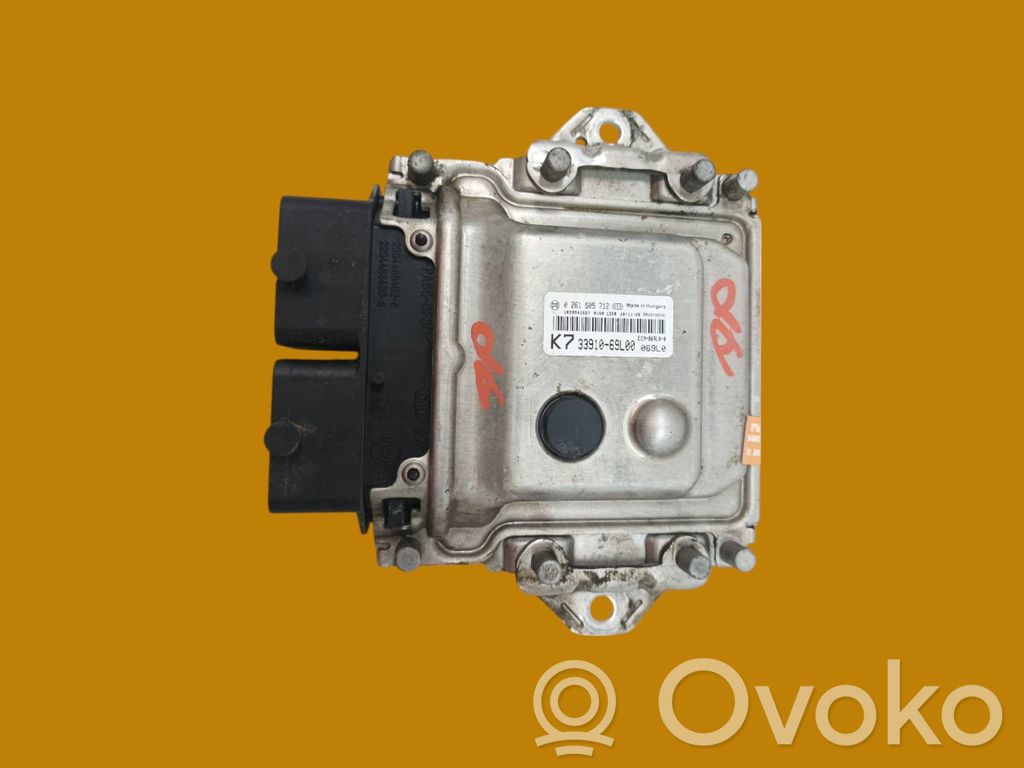 Suzuki Swift II Engine control unit/module 