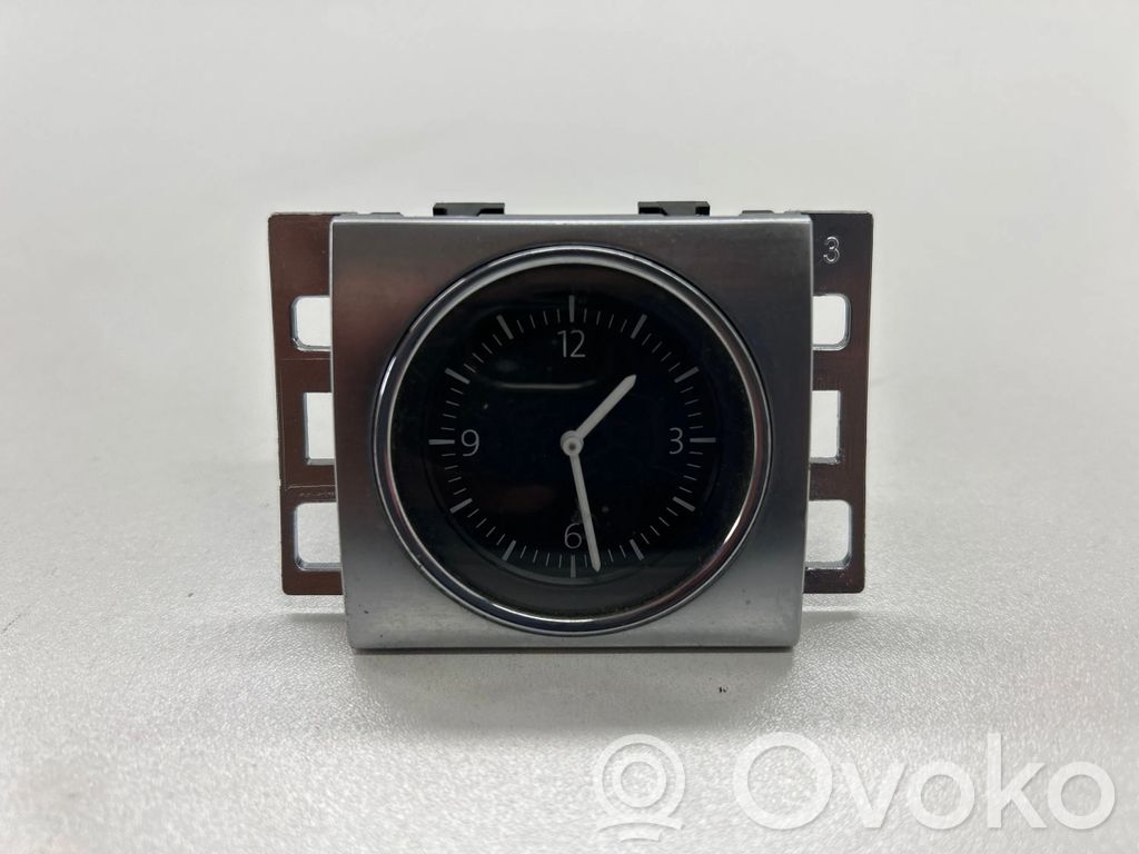 Volkswagen PASSAT B7 Clock 