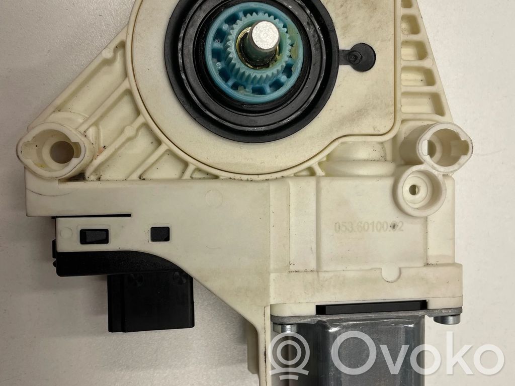 Audi A6 S6 C6 4F Rear door window regulator motor 