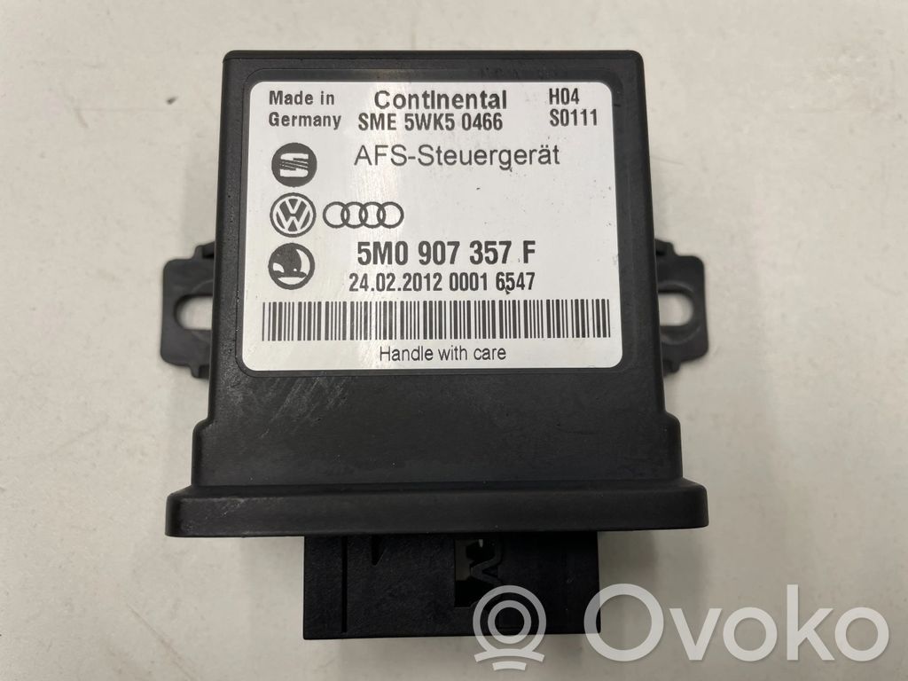 Volkswagen PASSAT B7 Light module LCM 