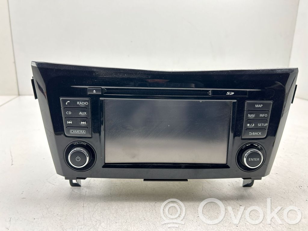 Panel / Radioodtwarzacz CD/DVD/GPS   7513750230