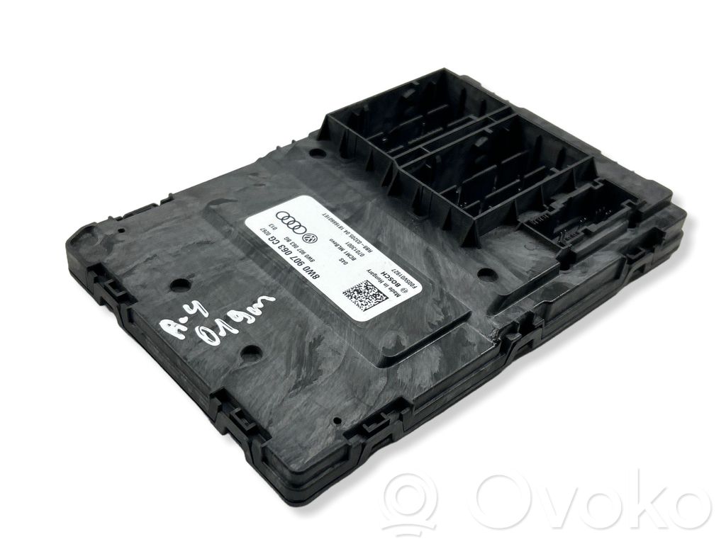 Audi A4 S4 B9 Comfort/convenience module 