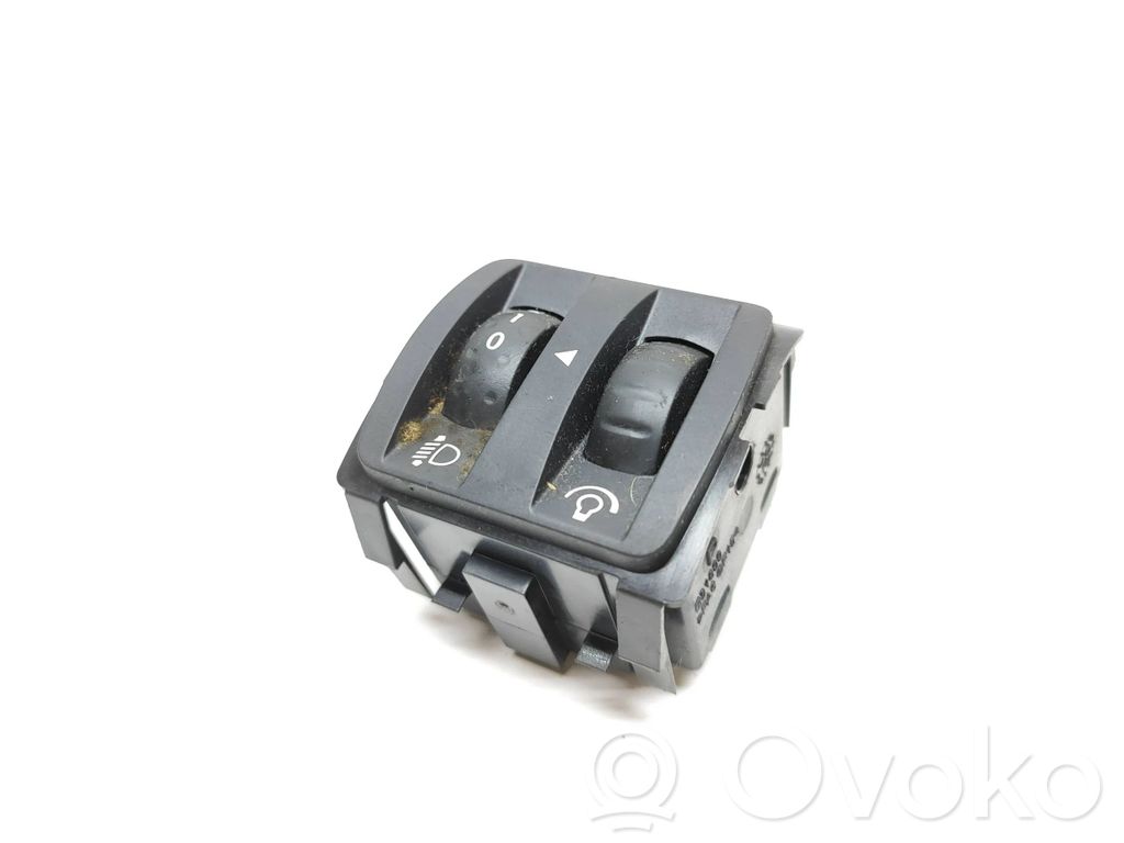 Renault Trafic III (X82) Headlight level height control switch 