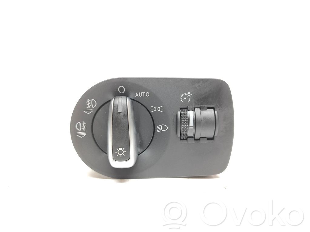 Audi A1 Light switch 