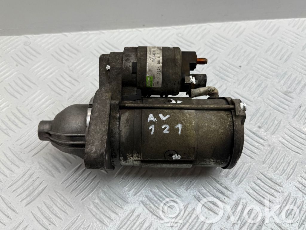 Toyota Avensis T270 Starter motor 