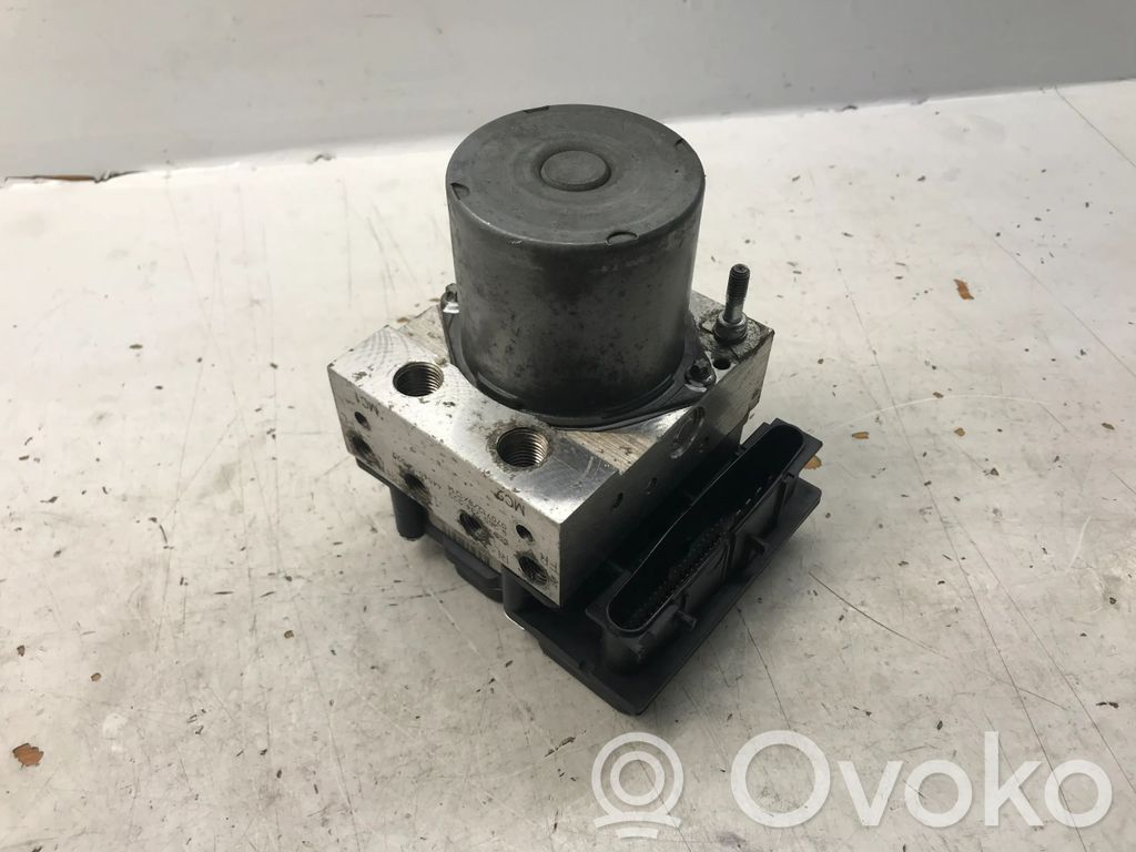 Toyota Corolla Verso AR10 ABS Blokas 