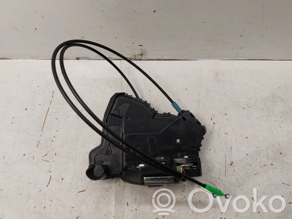 Toyota Verso Etuoven lukko 