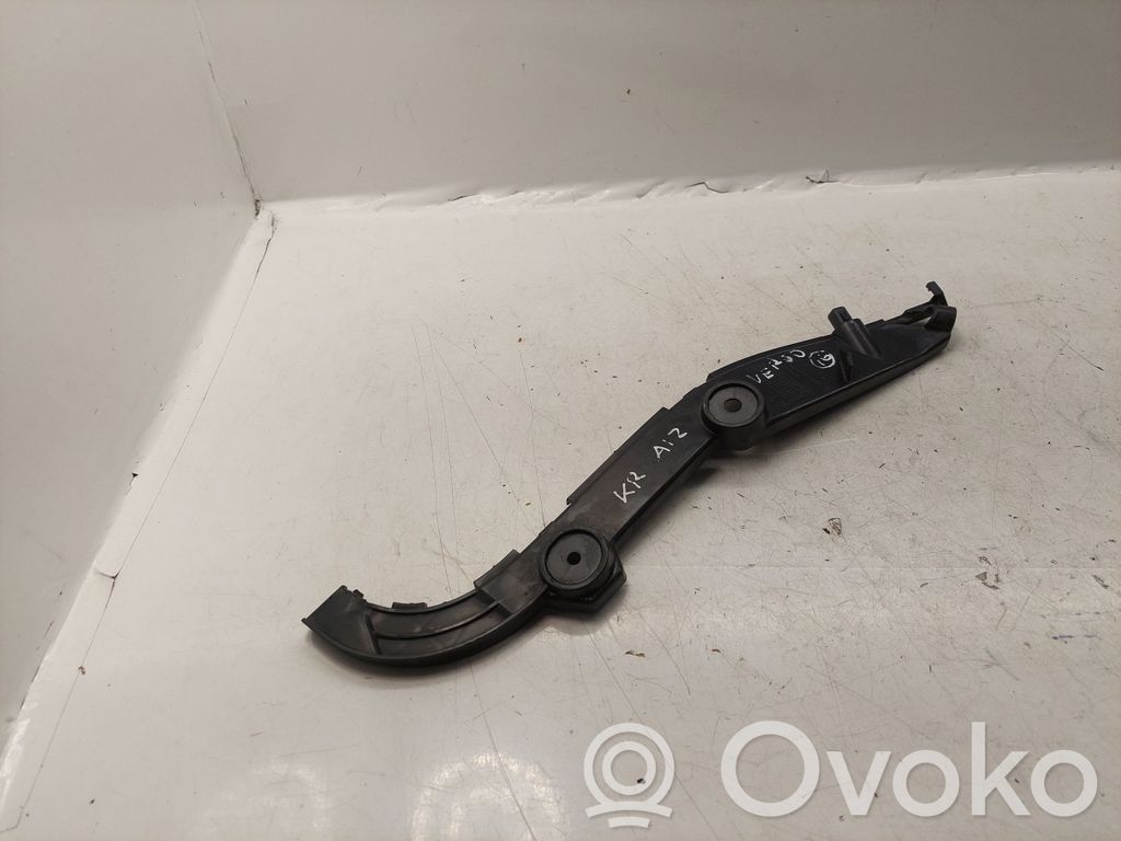 Toyota Corolla Verso AR10 Uchwyt / Mocowanie zderzaka tylnego 