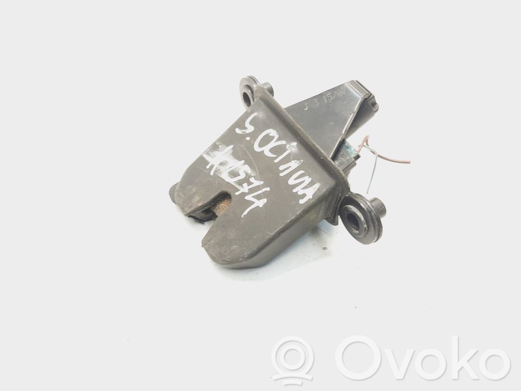 Skoda Octavia Mk2 (1Z) Bagažinės spyna 