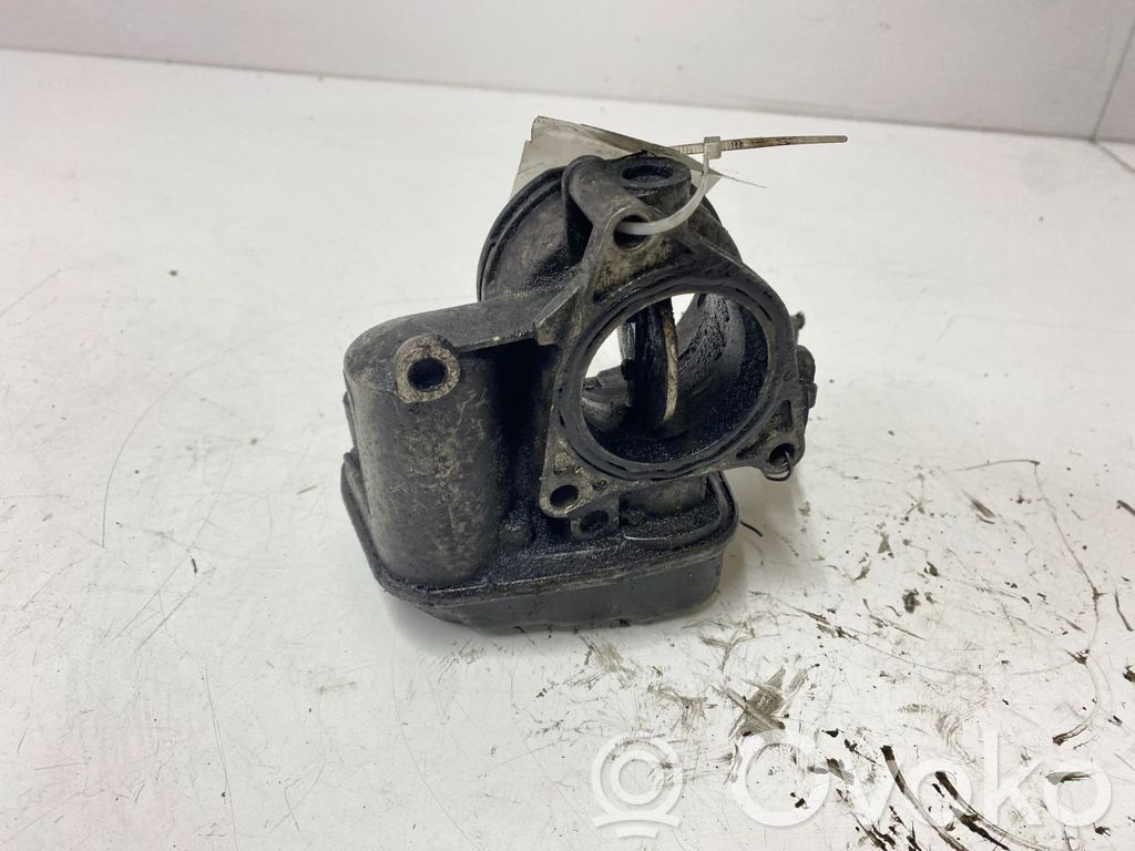 Volkswagen PASSAT B6 Droselinė sklendė 