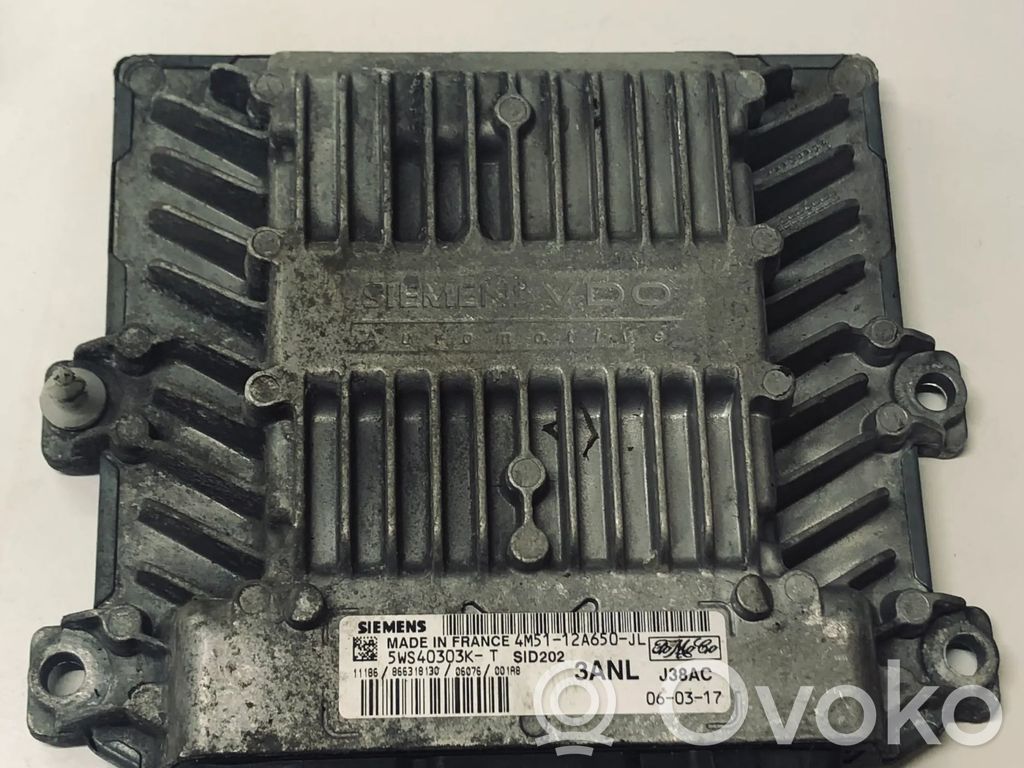 Ford Focus Engine control unit/module 