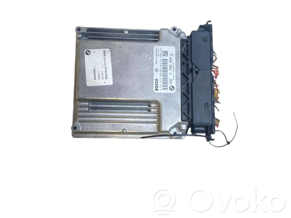 BMW 1 E81 E87 Engine control unit/module 