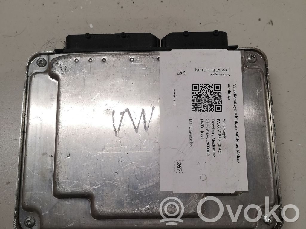 Volkswagen PASSAT B5.5 Engine control unit/module 